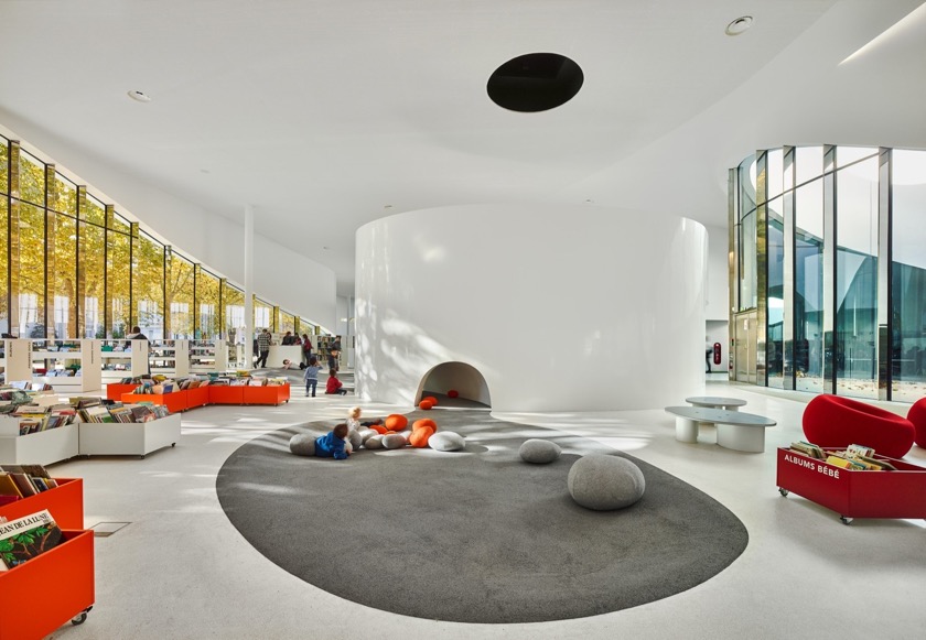 Thionville Library - inside